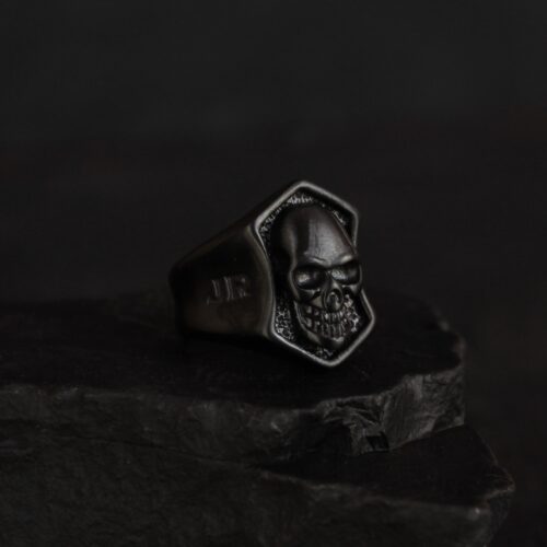 Skull Shield Ring - Black