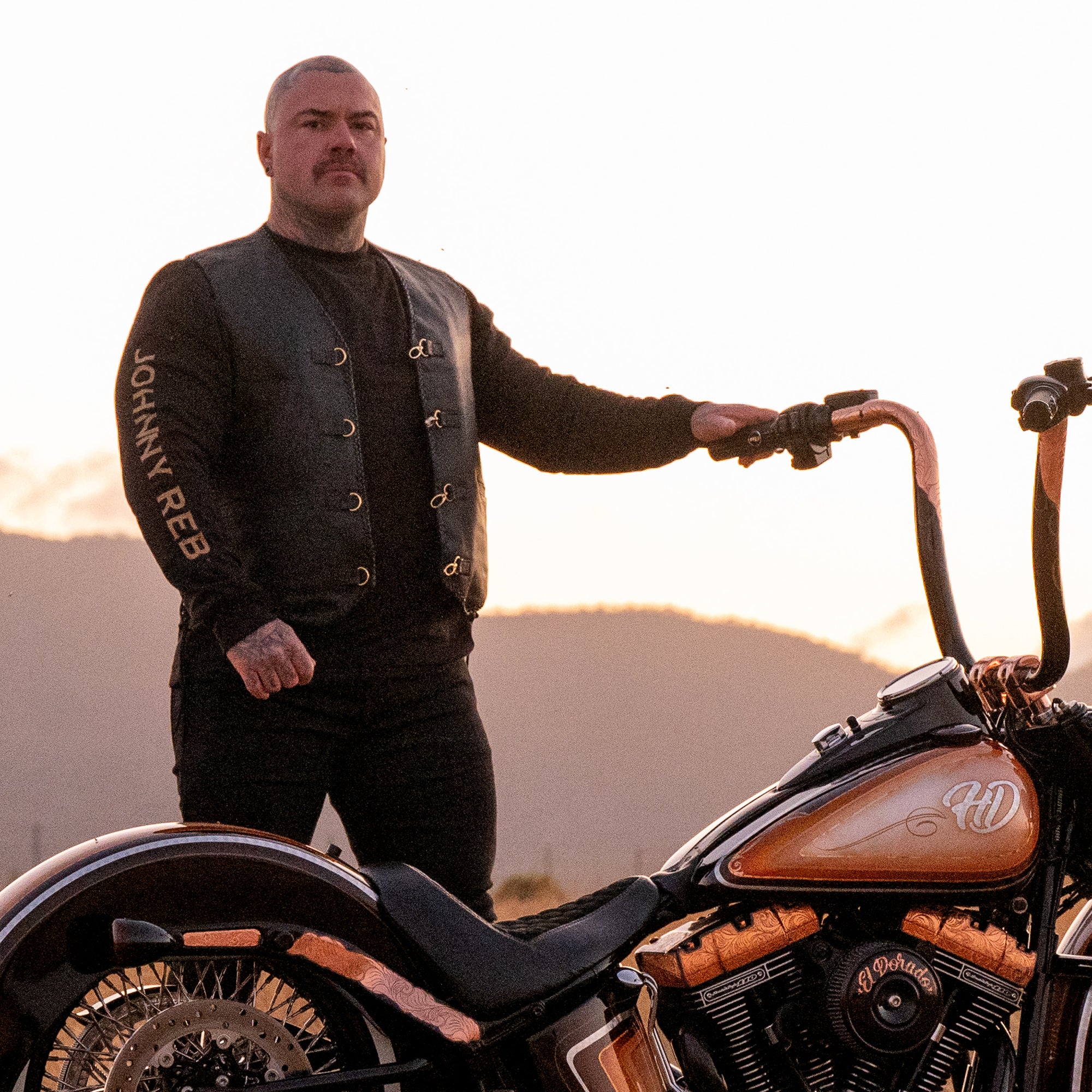 '1984' Gold Capricorn Vest - Image 3