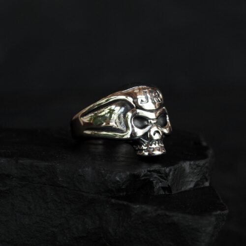 Skull Ring - Silver